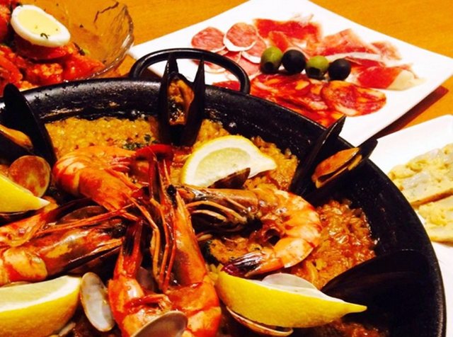 ソルナシエンテ1番人気 タパスコース イチウマ12月忘 新年会 スペイン料理sol Naciente スペイン料理 平塚市 湘南ナビ