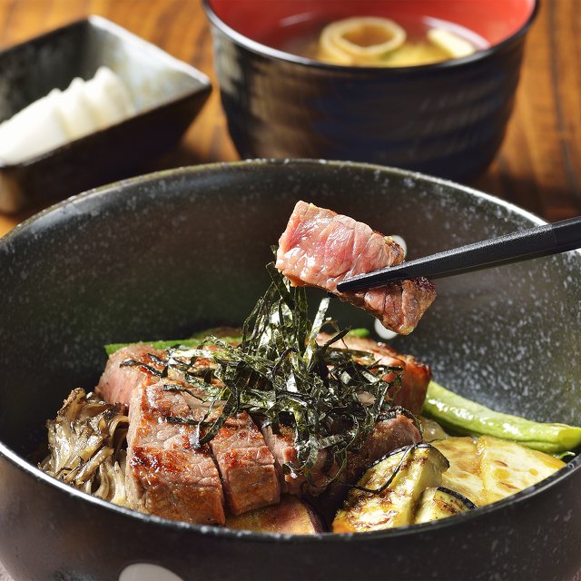 ステーキ丼 イチウマ8月 お肉特集 牛しばり編 鉄板料理 頂 鉄板焼き 厚木市 湘南ナビ