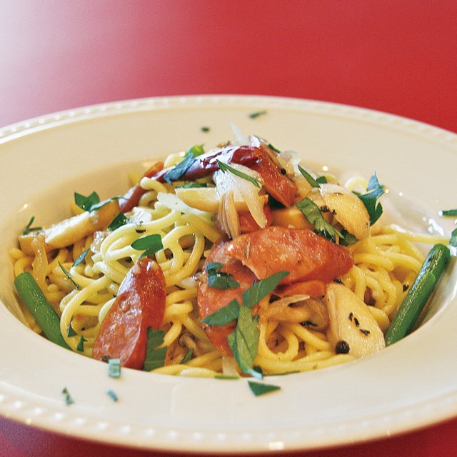 チョリソソーセージと木の子にスパゲッティー アーリオ オリオ ペペロンチーノ イチウマ２月パスタ特集 Patio レストラン 洋食 茅ヶ崎市 湘南ナビ