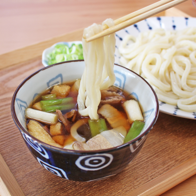 もちもちの自家製麺に具沢山のスープがからむ 10月 いろんな麺特集 肉汁うどん なぎさ うどん そば 大磯町 湘南ナビ